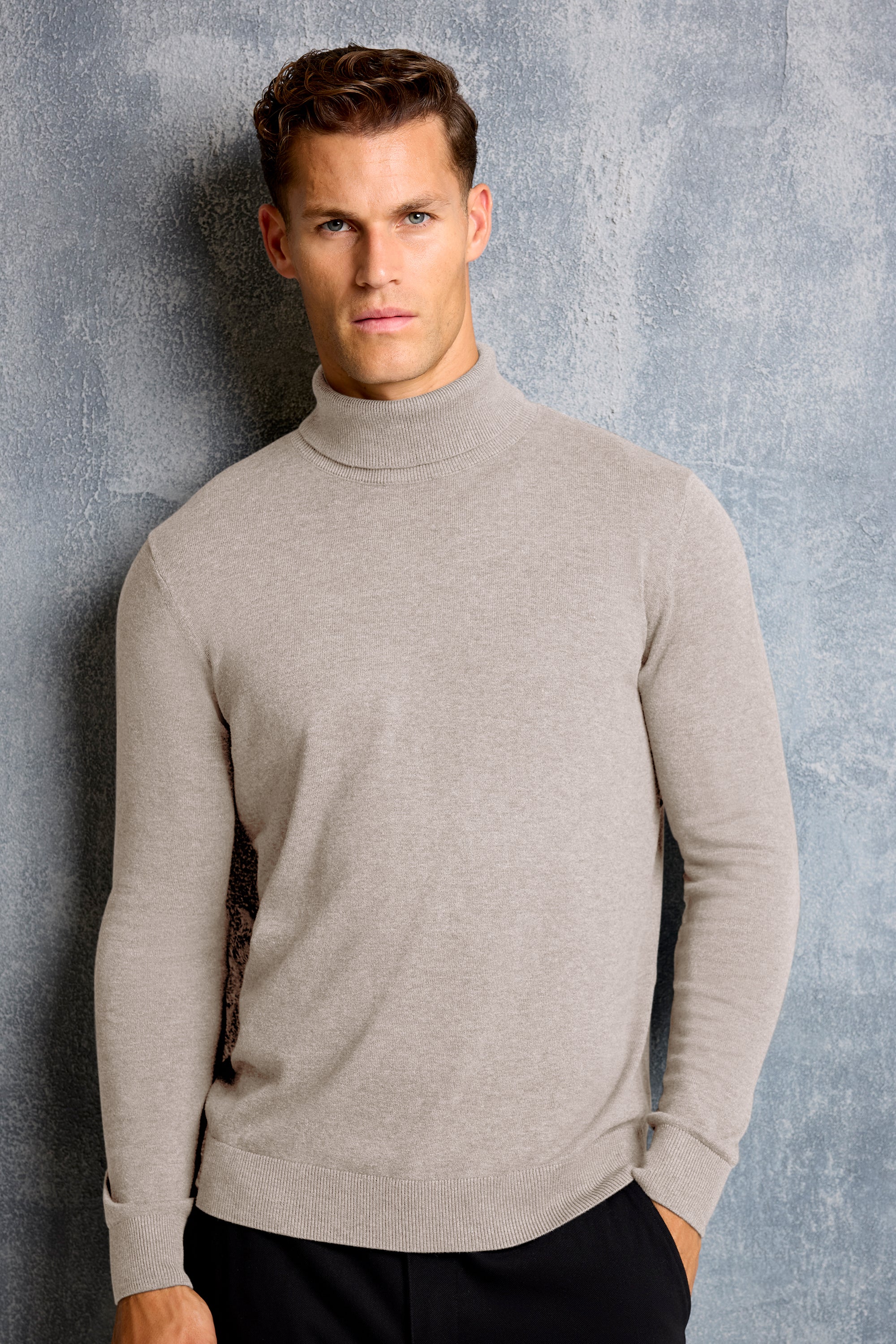THE PORTER TURTLENECK SWEATER
