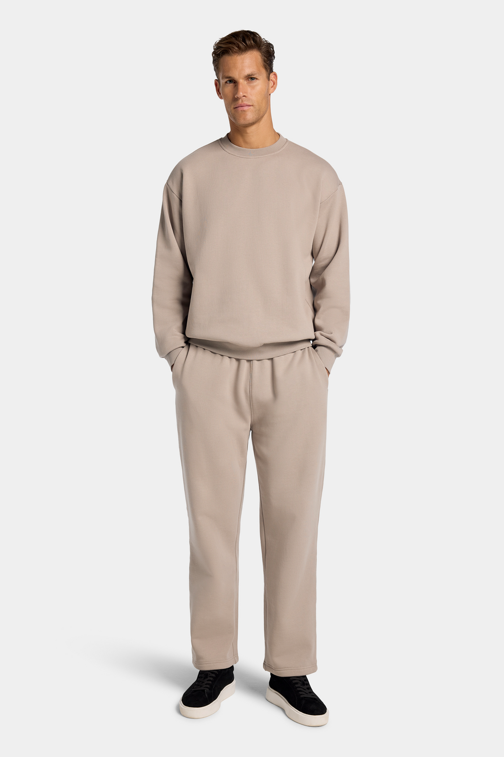 THE LONDON OVERSIZED CREWNECK SWEATER