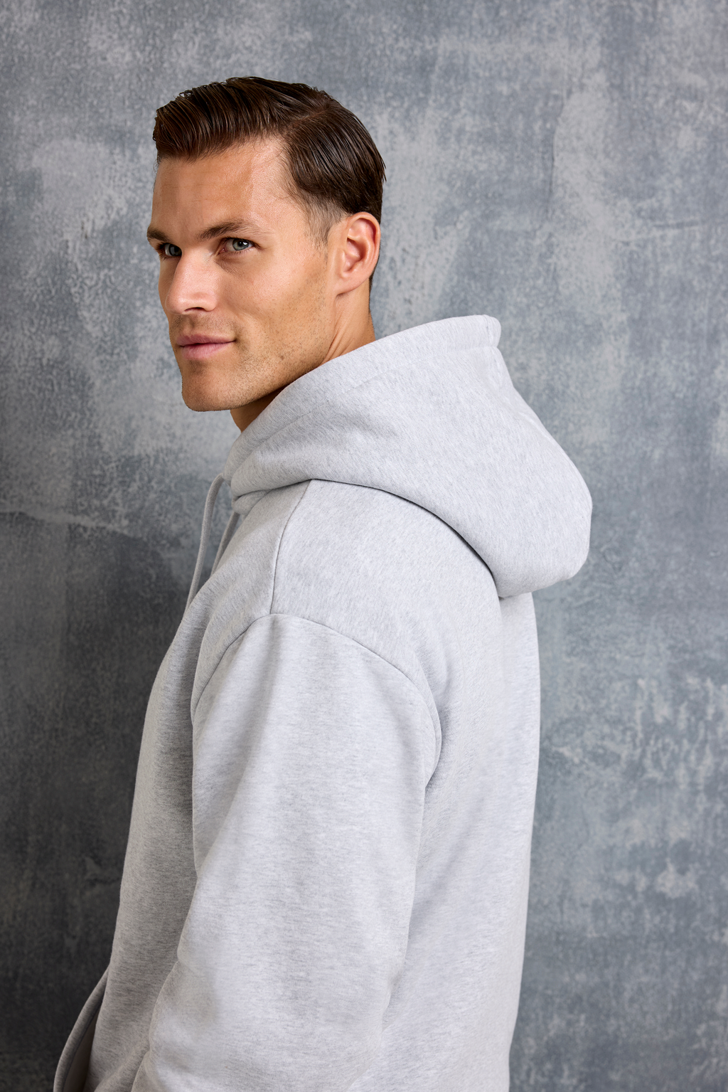 THE LONDON OVERSIZED HOODIE