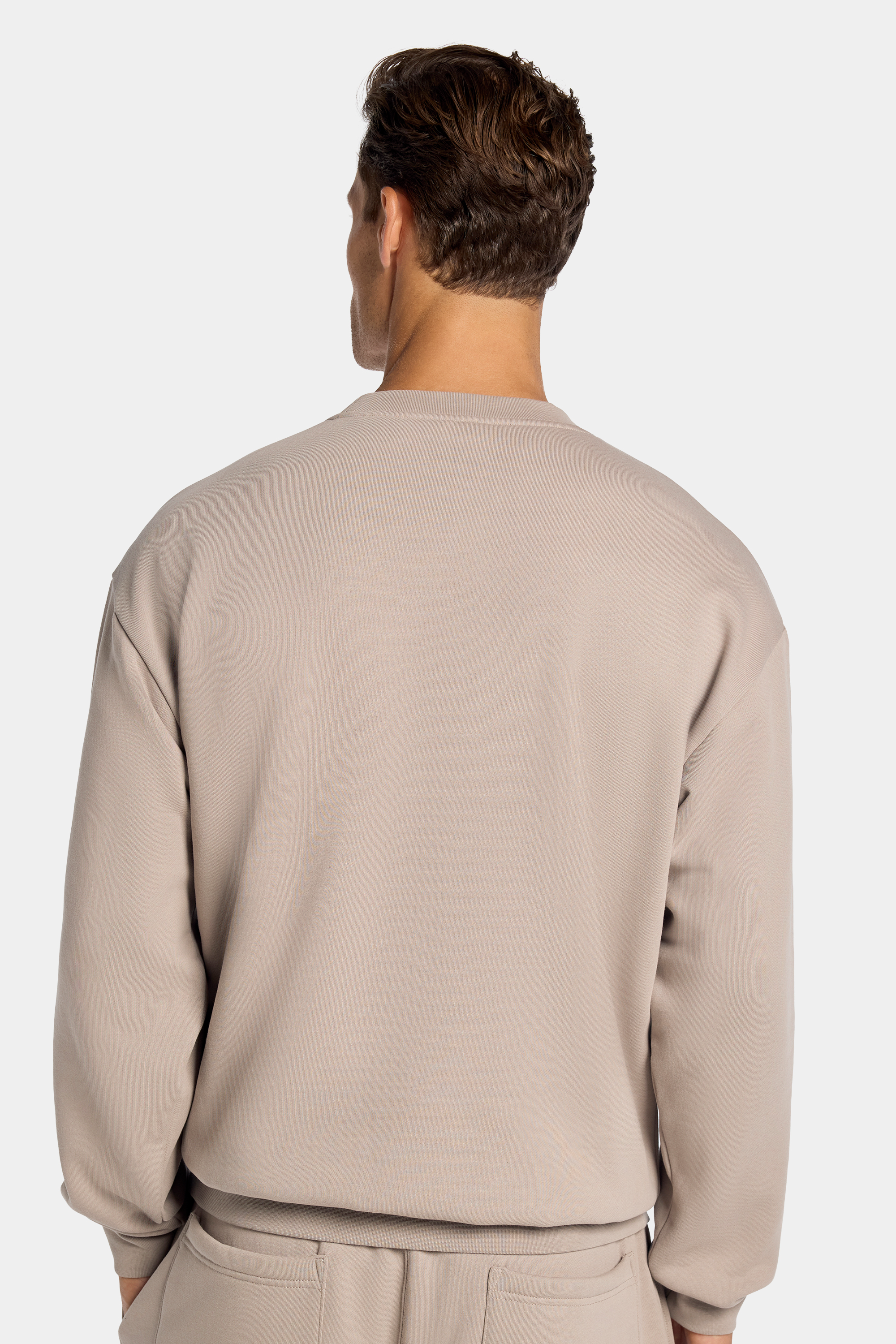 THE LONDON OVERSIZED CREWNECK SWEATER