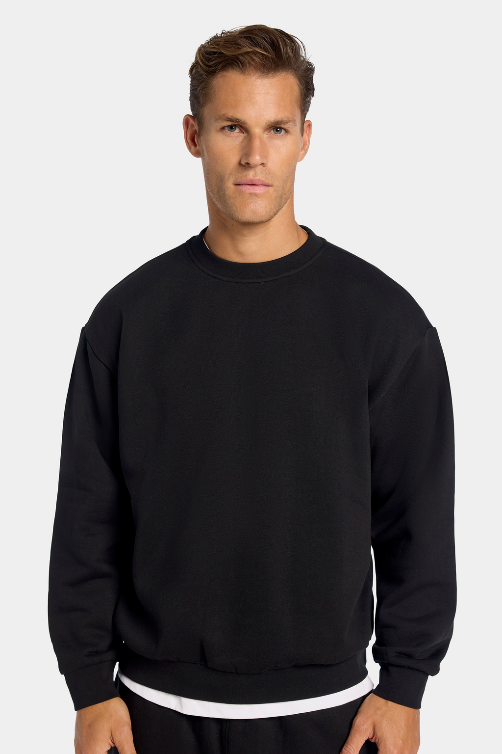 THE LONDON OVERSIZED CREWNECK SWEATER