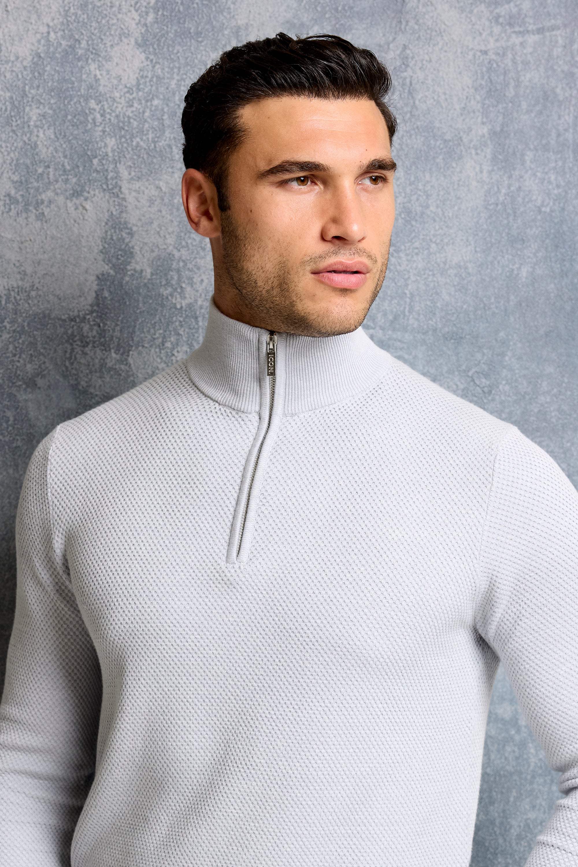 THE KENSIGNTON QUARTER-ZIP SWEATER