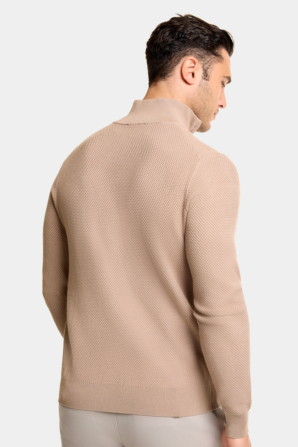 THE KENSIGNTON QUARTER-ZIP SWEATER