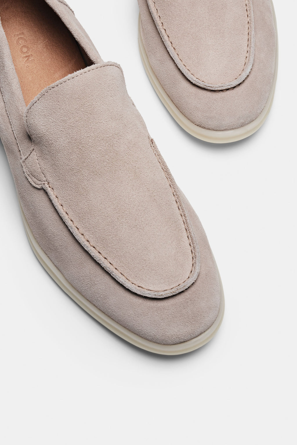 THE CLASSIC SUEDE LOAFER