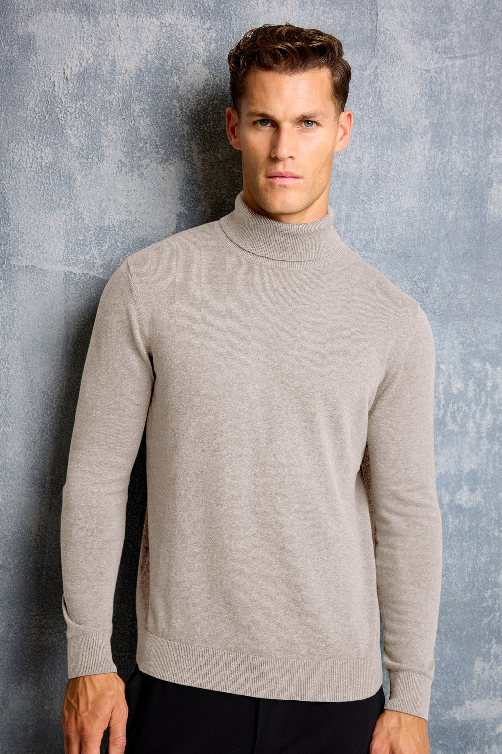 THE PORTER TURTLENECK SWEATER