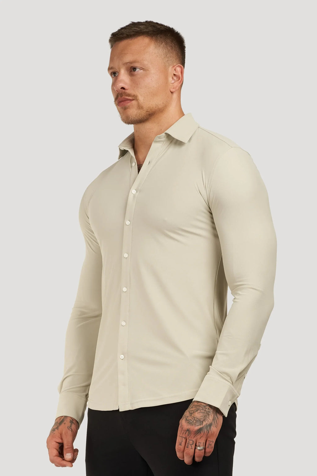 THE ATHLETIC STRETCH SHIRT